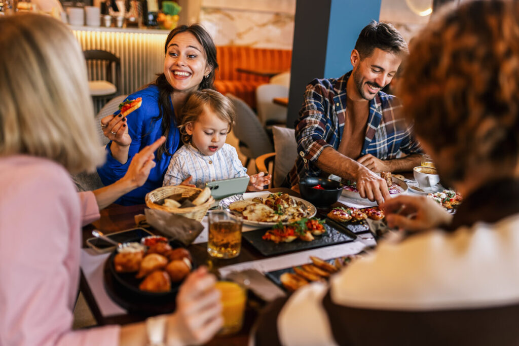 A Foodie’s Guide to Norway’s Must-Try Restaurants, Cozy Cafés, and Hidden Eats in Monticello, IN